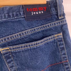 90’s Tommy Hilfiger shorts